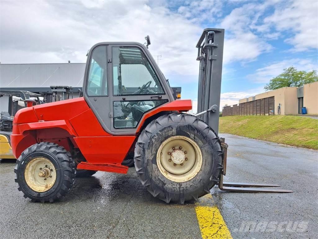 Manitou M30.2 ラフターテレントラック