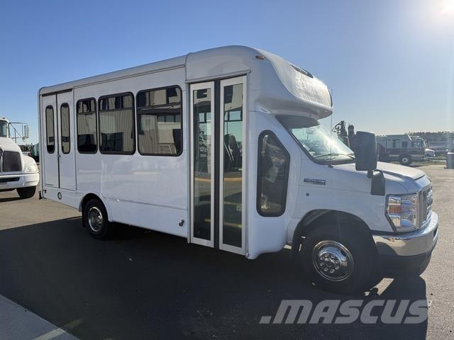Ford STARCRAFT BUS 中古バスその他