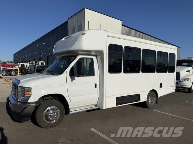 Ford STARCRAFT BUS 中古バスその他