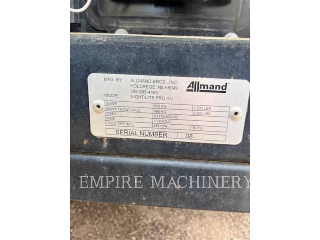 Allmand LT-NLPRIIV ライトタワー