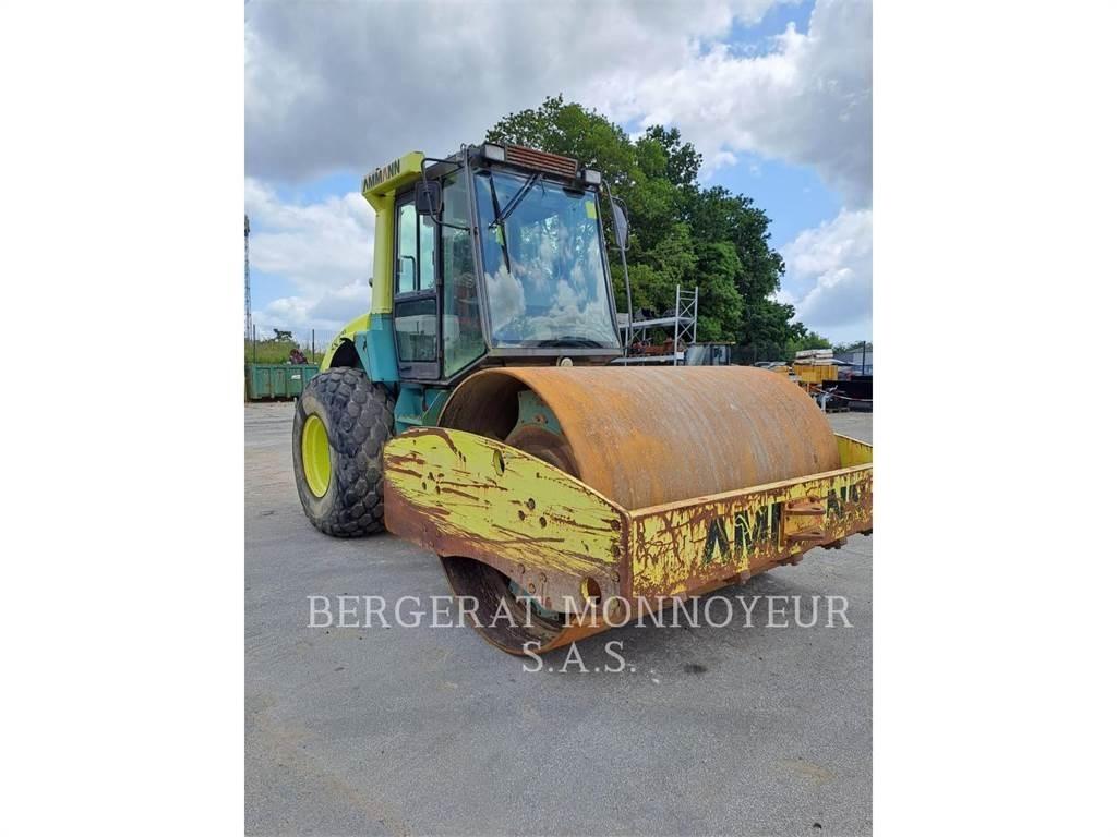 Ammann ASC130D ソイルコンパクター