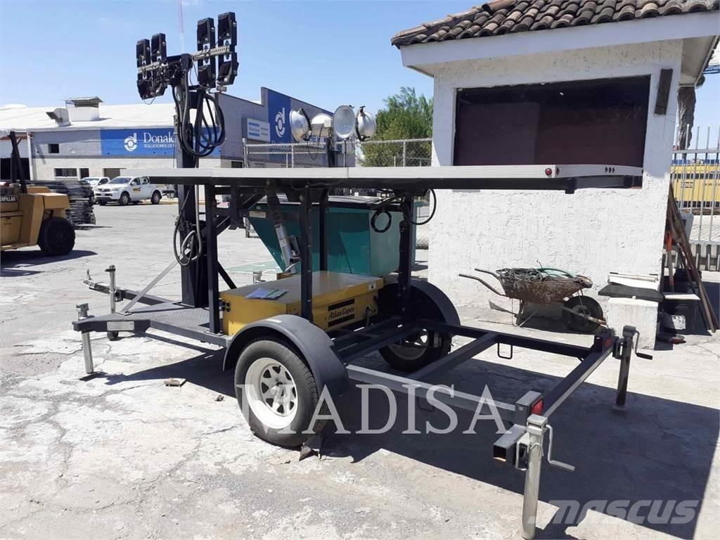 Atlas Copco QLTS8 ライトタワー
