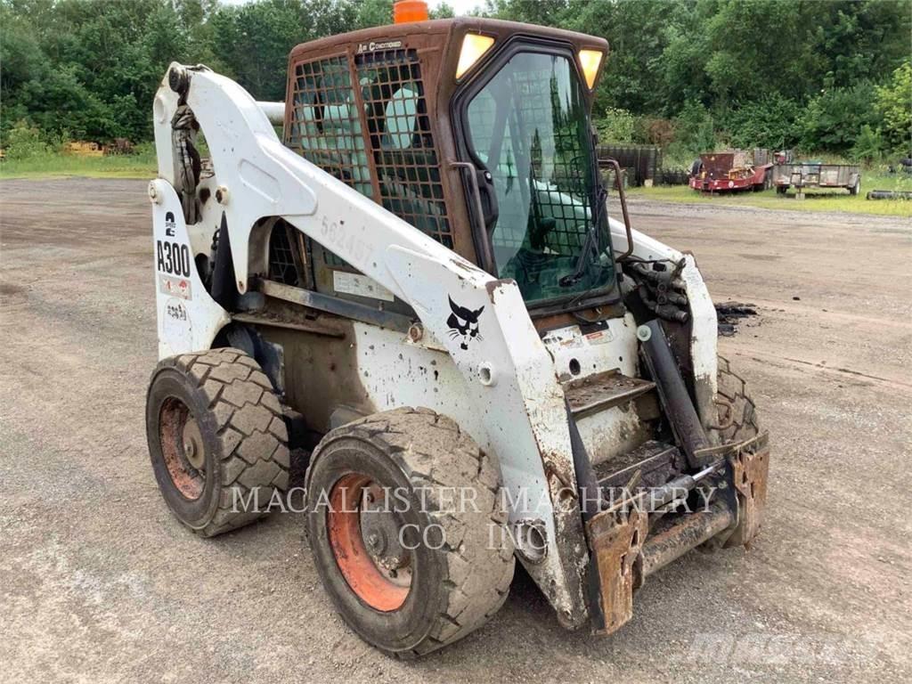 Bobcat A300 スキッドステアローダー