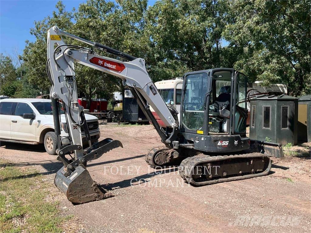 Bobcat E55 ミニ油圧ショベル 7t以下（ミニユンボ・ミニディガー）