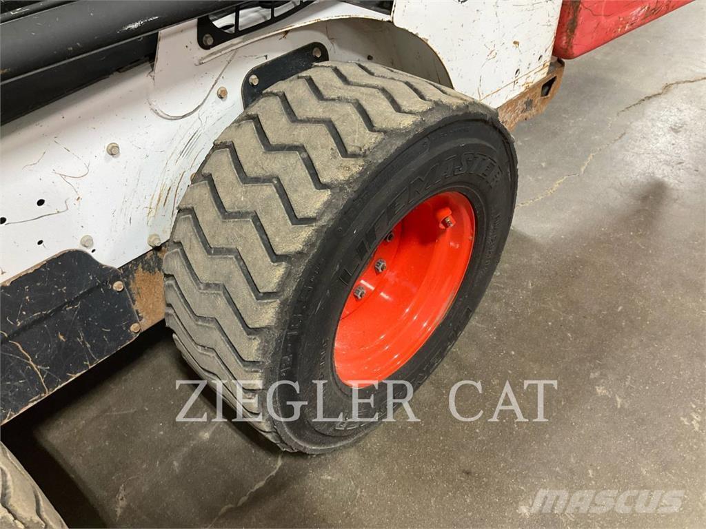 Bobcat S550_US スキッドステアローダー