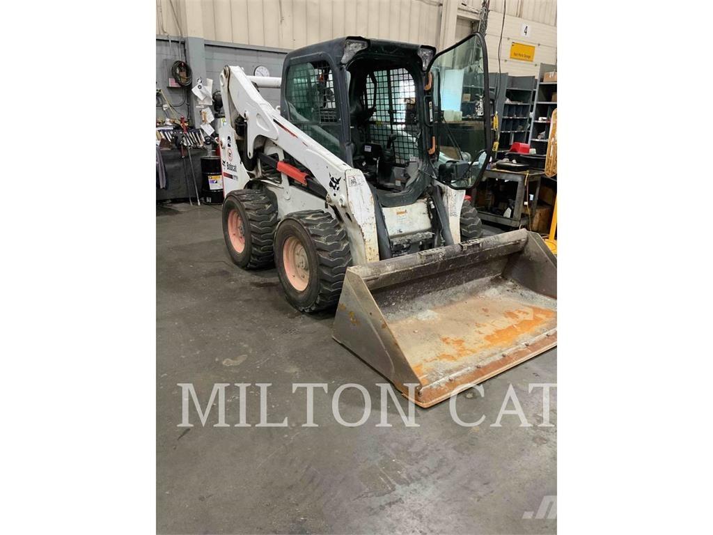 Bobcat S770 スキッドステアローダー