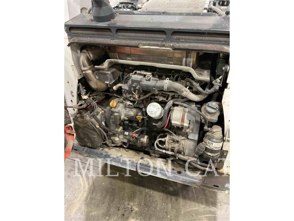 Bobcat S770 スキッドステアローダー