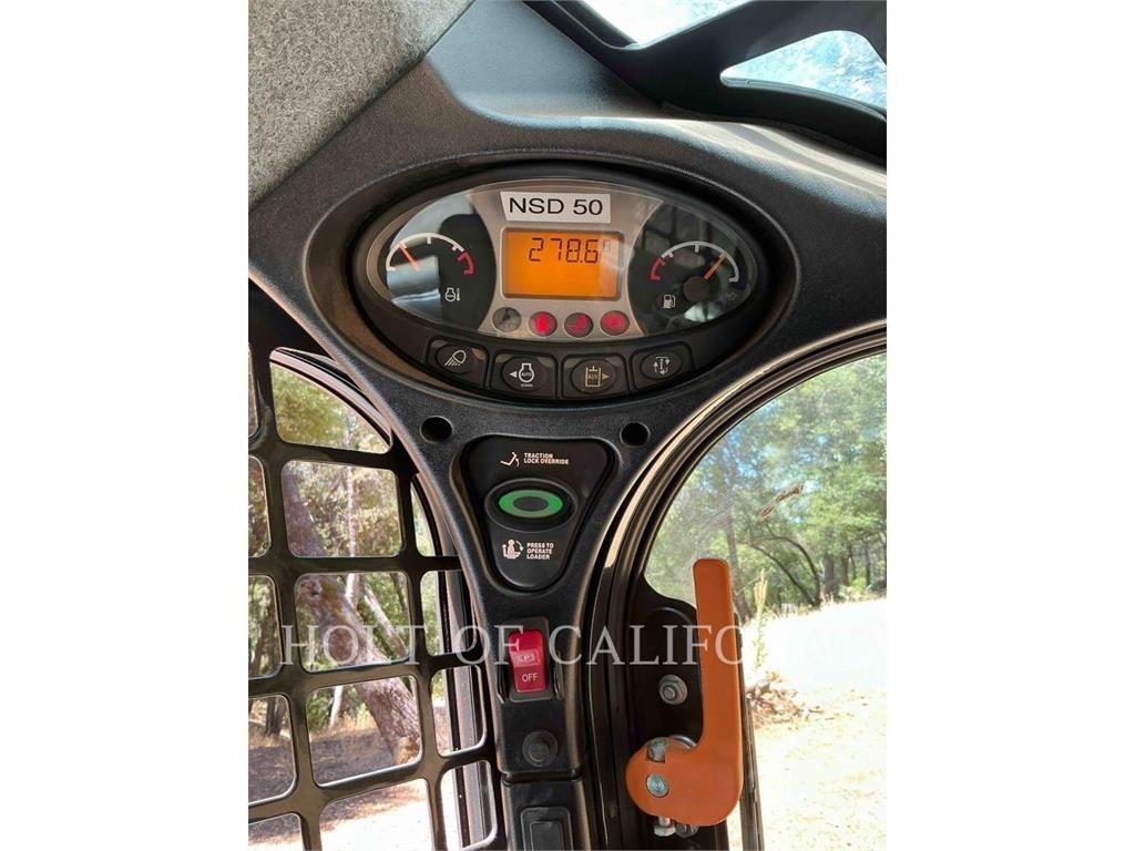 Bobcat T550 クローラーローダー