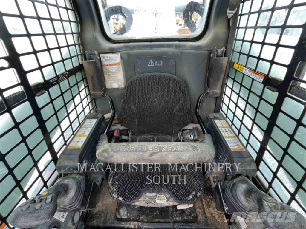 Bobcat T650 クローラーローダー