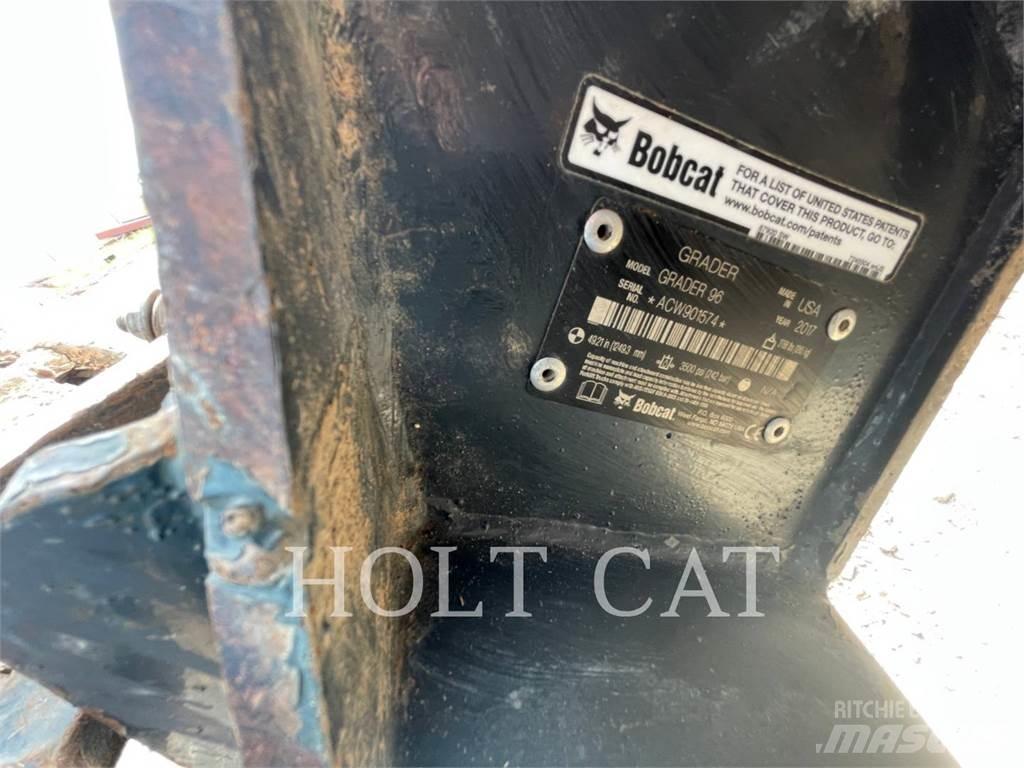 Bobcat T66 クローラーローダー