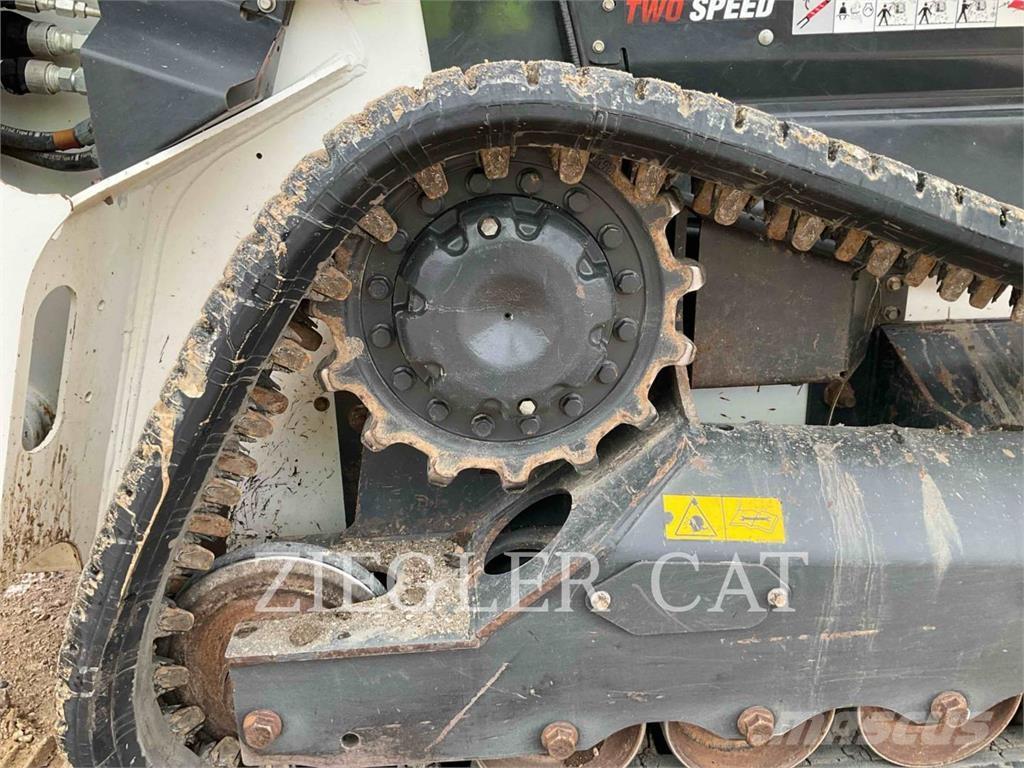 Bobcat T66 クローラーローダー