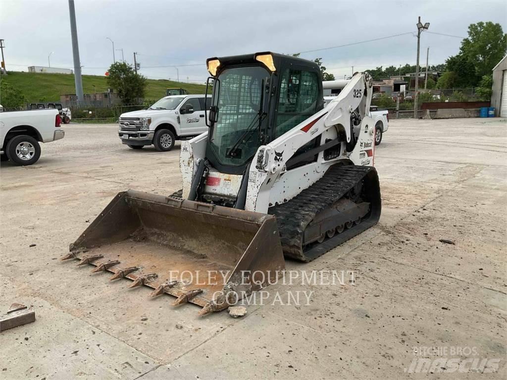 Bobcat T770 スキッドステアローダー