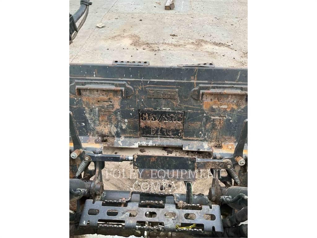 Bobcat T770 スキッドステアローダー