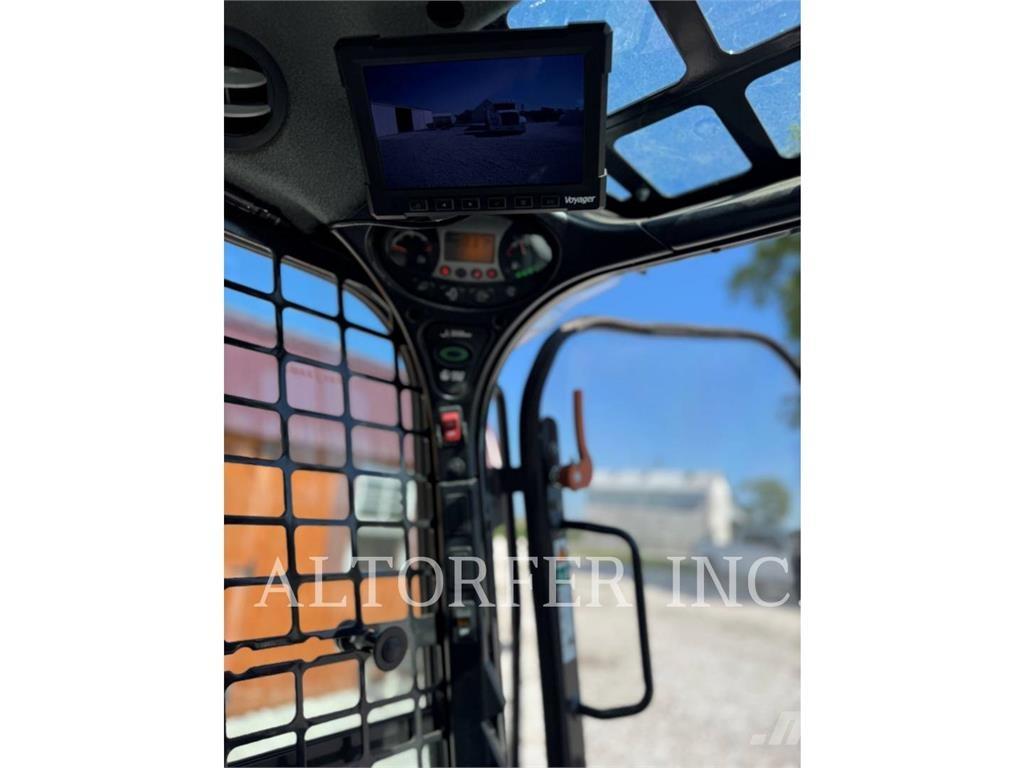 Bobcat T770 スキッドステアローダー