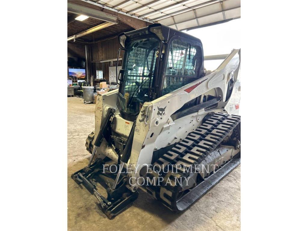 Bobcat T870 スキッドステアローダー