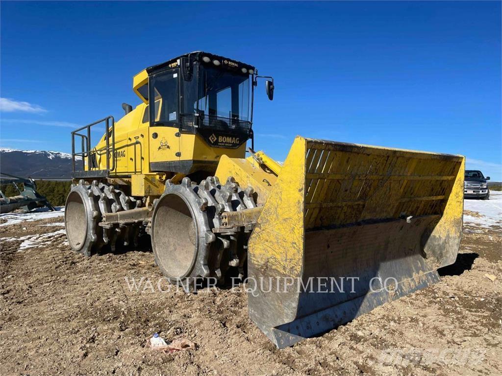 Bomag BC573RB-4 ソイルコンパクター