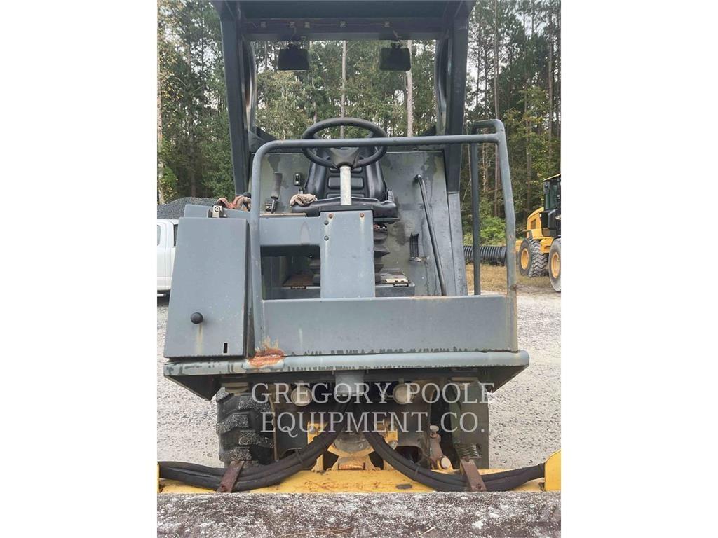 Bomag BW177D-3 コンバインドローラ