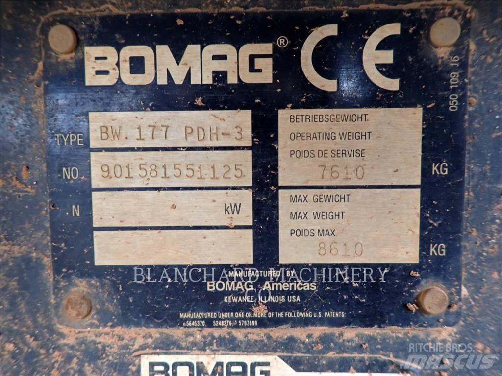 Bomag BW177PDH-3 振動ローラ