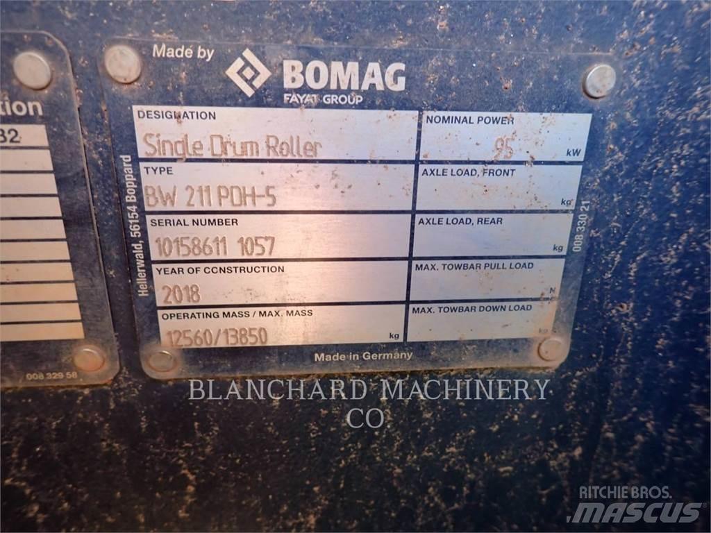 Bomag BW211PHD-5 ソイルコンパクター