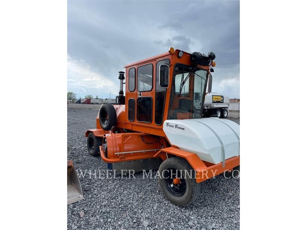 Broce BROOM 4 路面清掃機