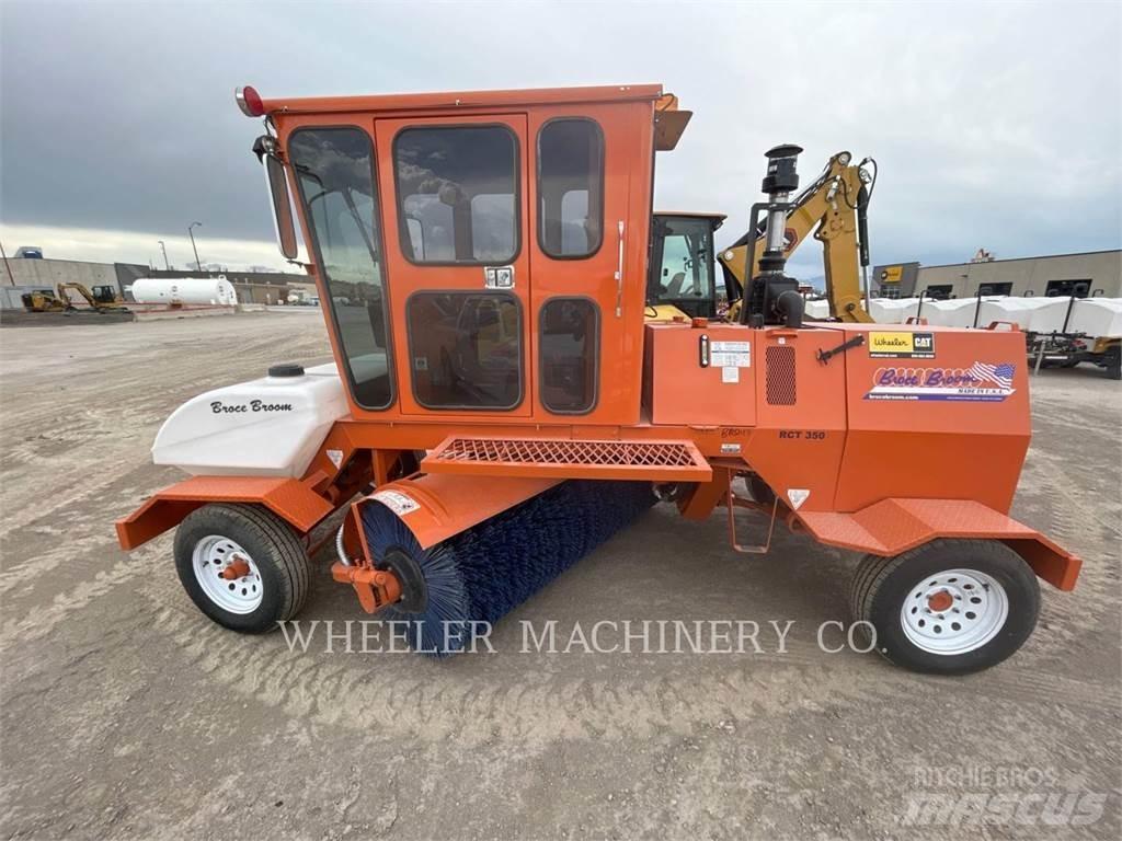 Broce BROOM 4 路面清掃機