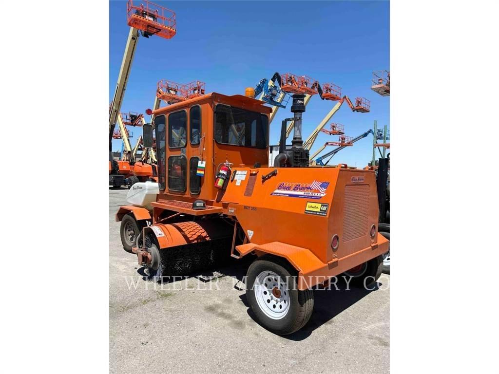 Broce BROOM 4 路面清掃機