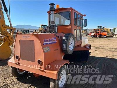 Broce BROOM 4 路面清掃機