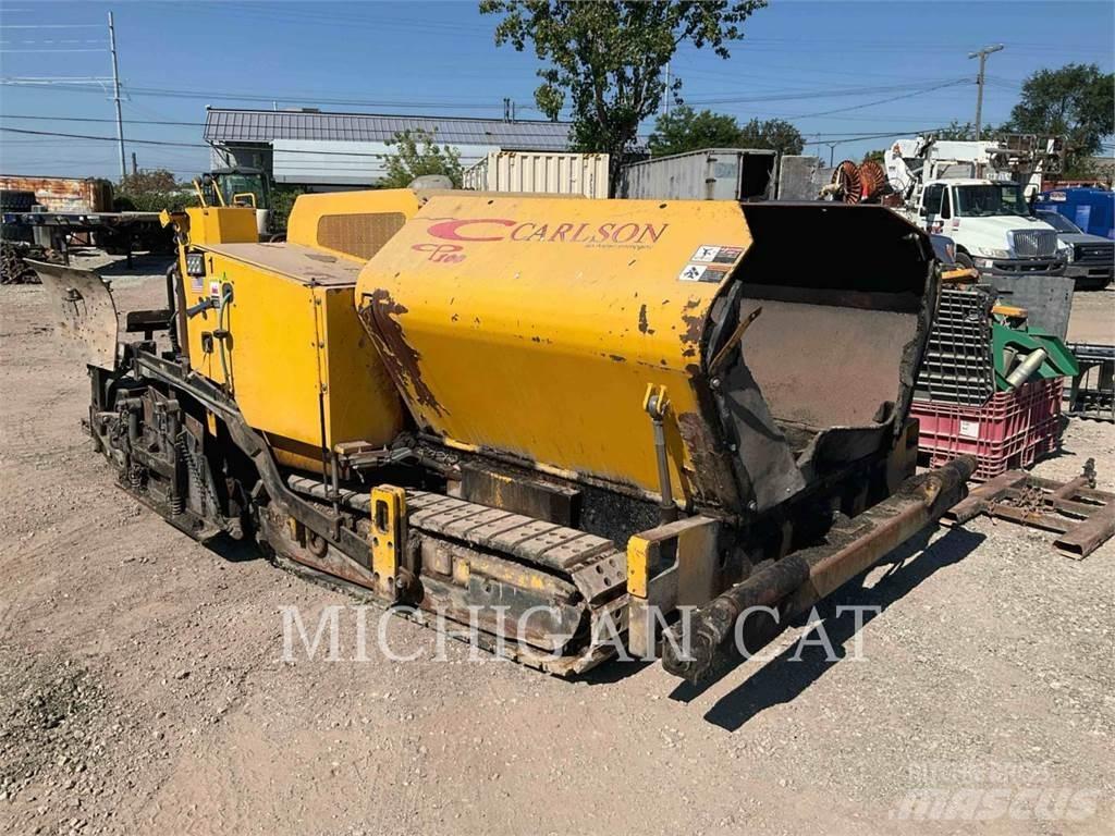 Carlson CP100 PAVER アスファルトフィニッシャ