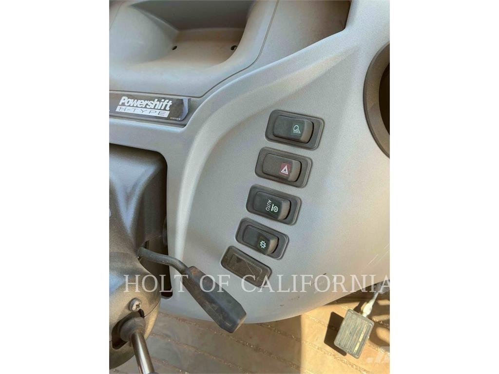 CASE 580SN バックホーローダー