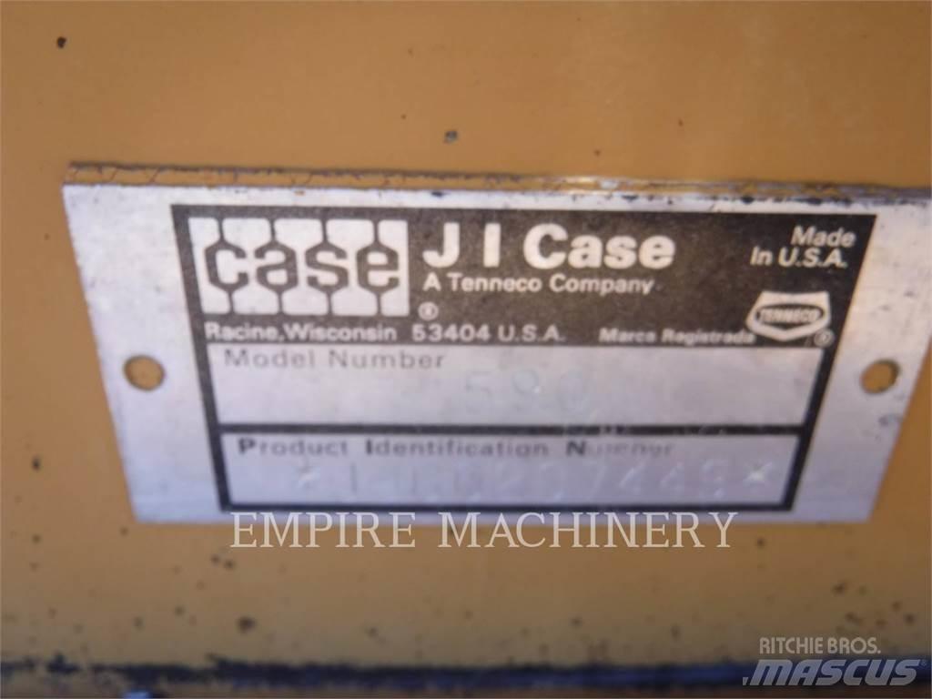 CASE 590 バックホーローダー