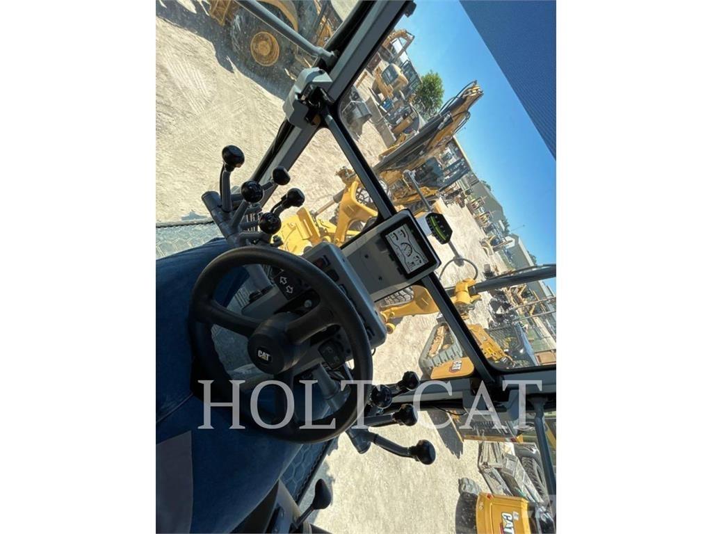 CAT 120 モーターグレーダー