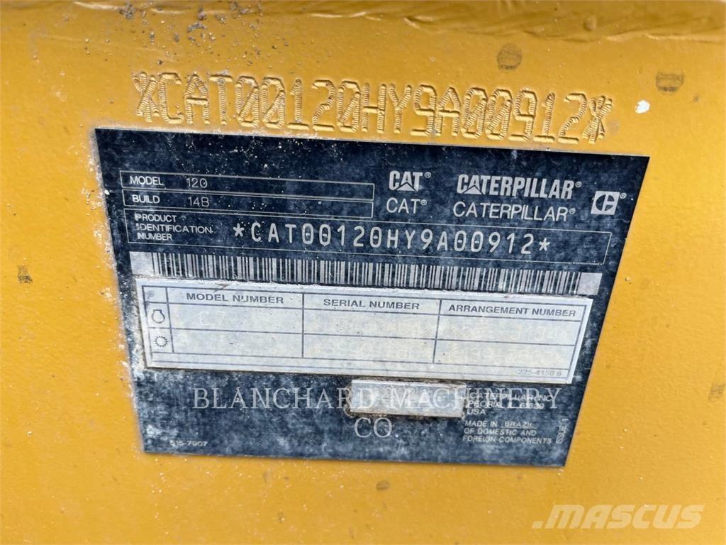 CAT 120 モーターグレーダー