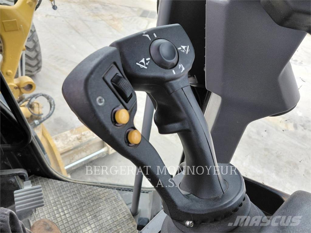 CAT 120-14 モーターグレーダー