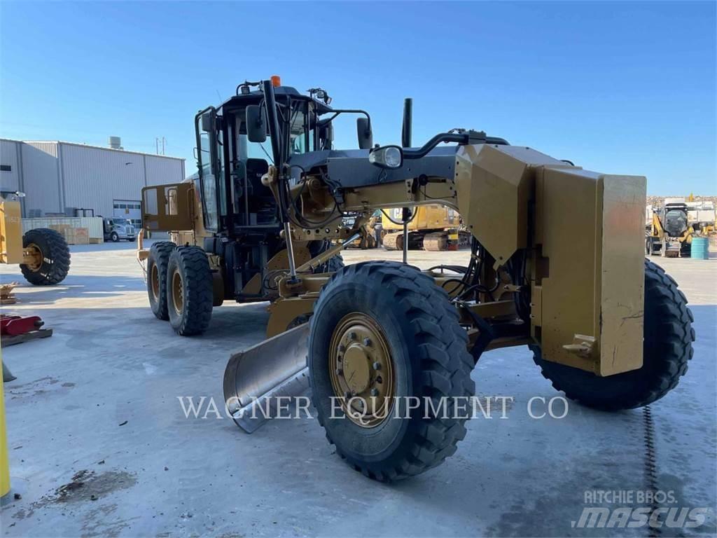 CAT 120M2AWD モーターグレーダー
