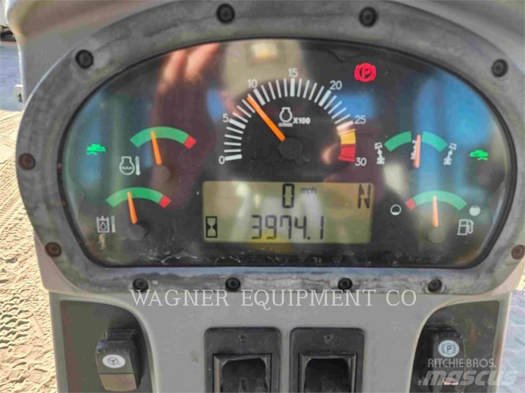 CAT 120M2AWD モーターグレーダー