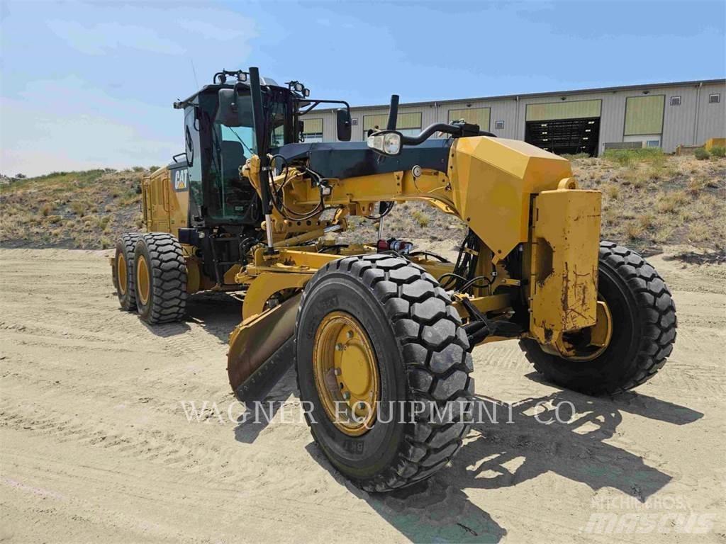 CAT 120M2AWD モーターグレーダー