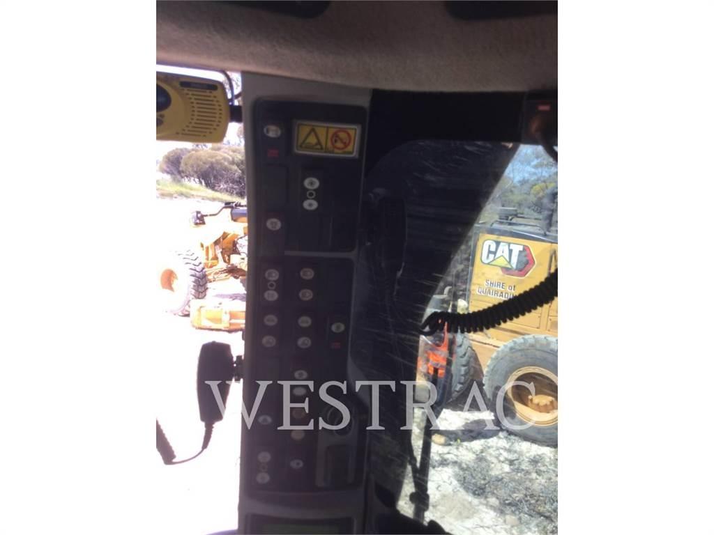 CAT 12M モーターグレーダー