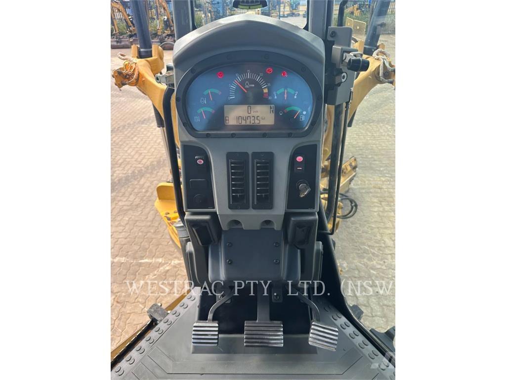 CAT 12M モーターグレーダー