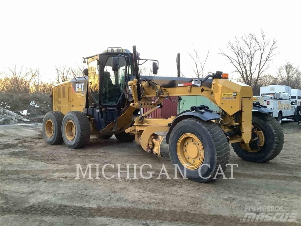 CAT 12M2 AWD モーターグレーダー