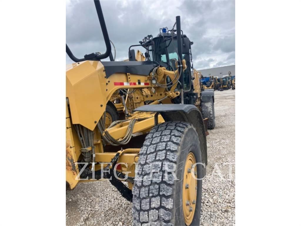 CAT 12M2AWD モーターグレーダー