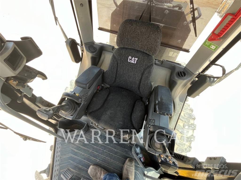 CAT 12M3 AWD モーターグレーダー