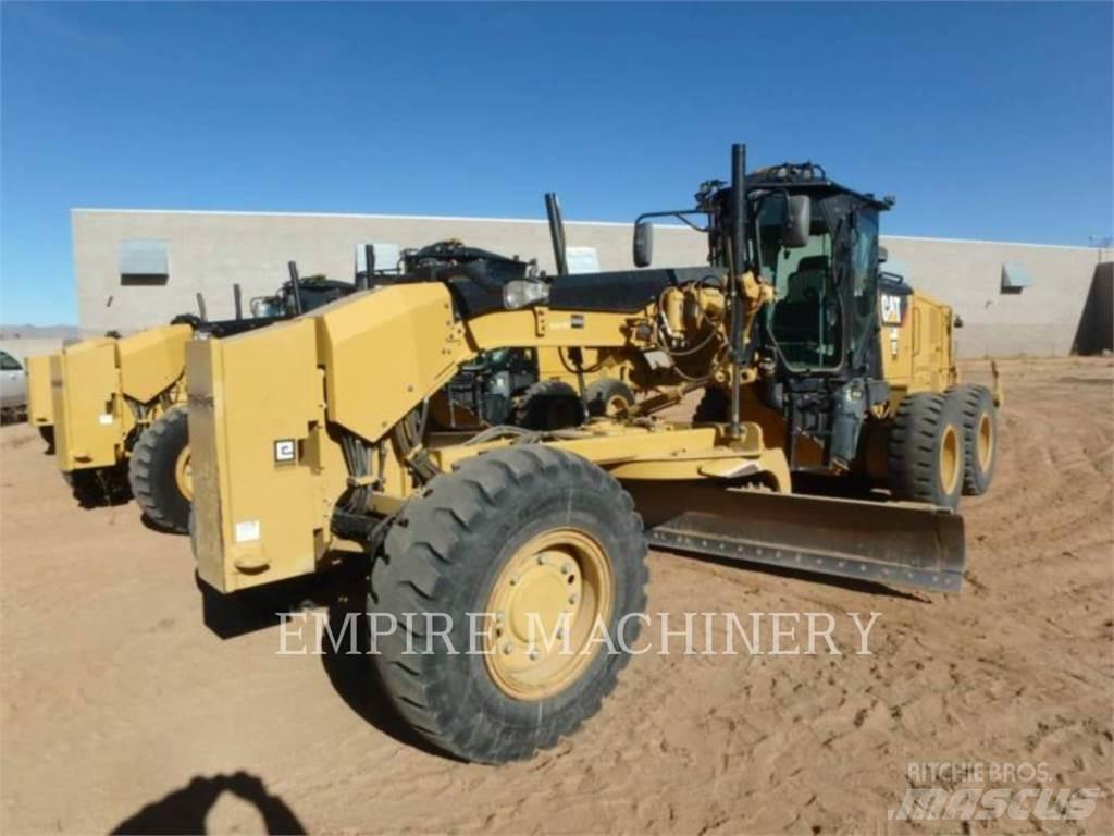CAT 12M3 AWD モーターグレーダー