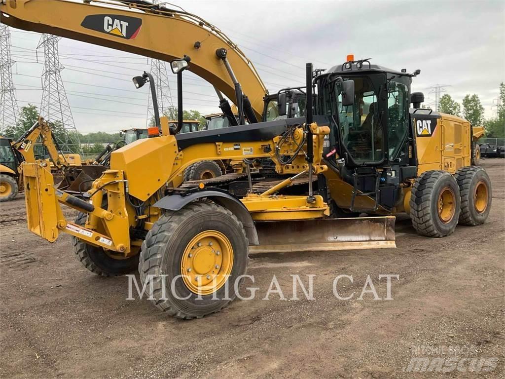 CAT 12M3 AWD モーターグレーダー