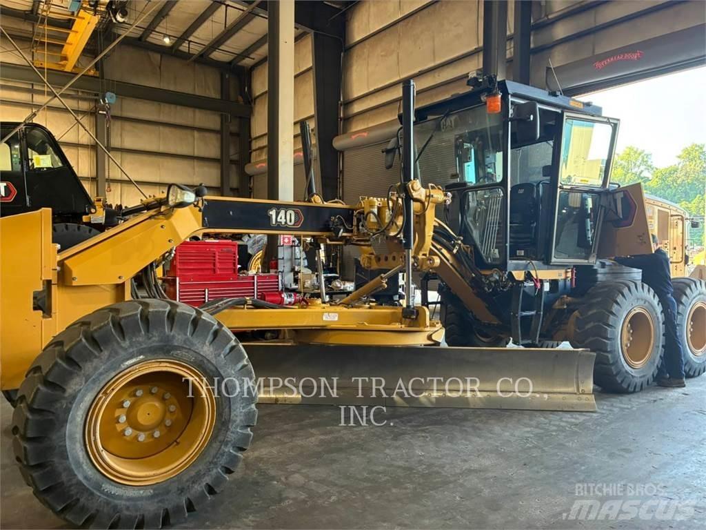 CAT 140 モーターグレーダー