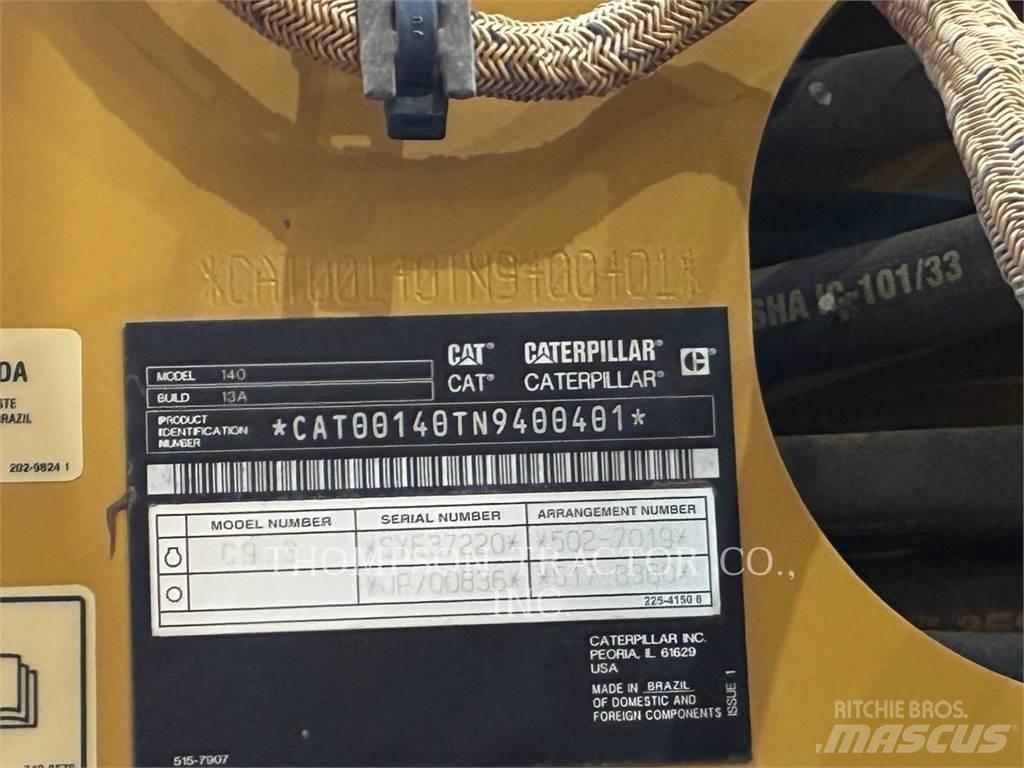 CAT 140 モーターグレーダー