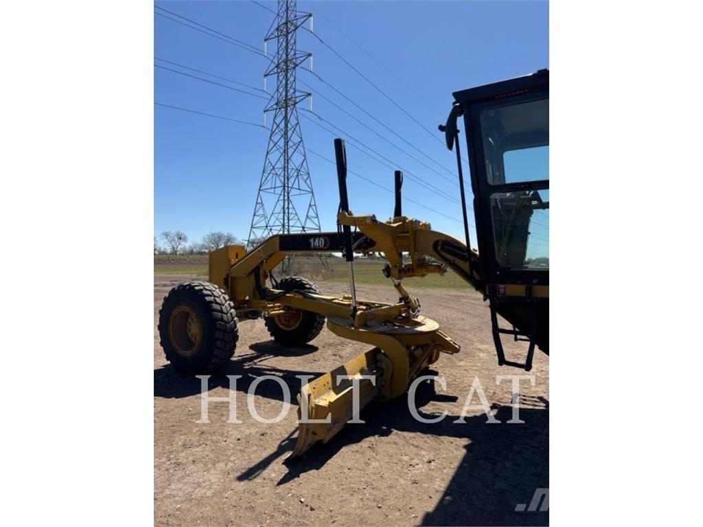CAT 140 モーターグレーダー