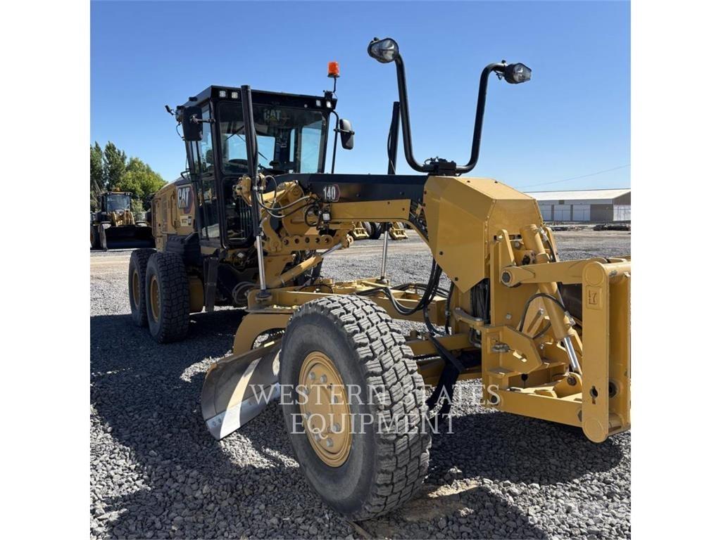 CAT 140 モーターグレーダー