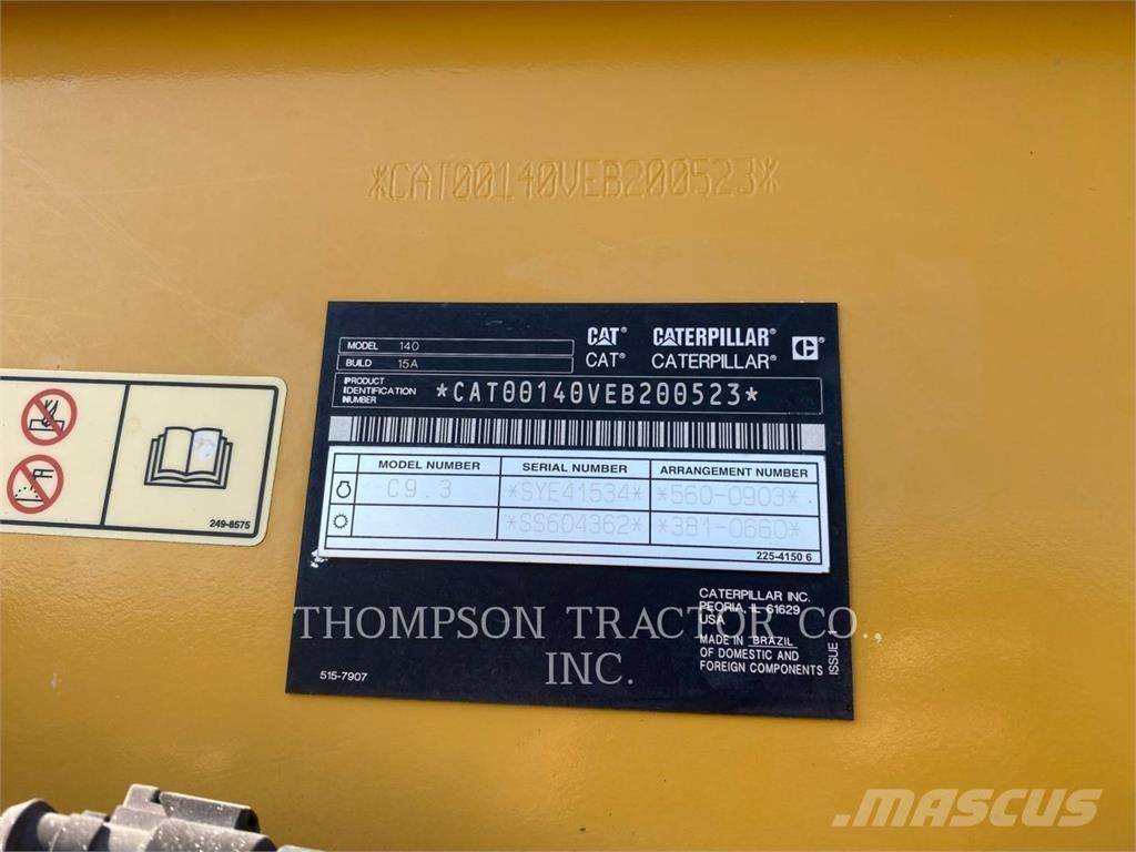 CAT 140 モーターグレーダー