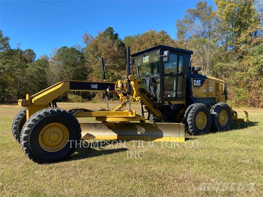 CAT 140 モーターグレーダー