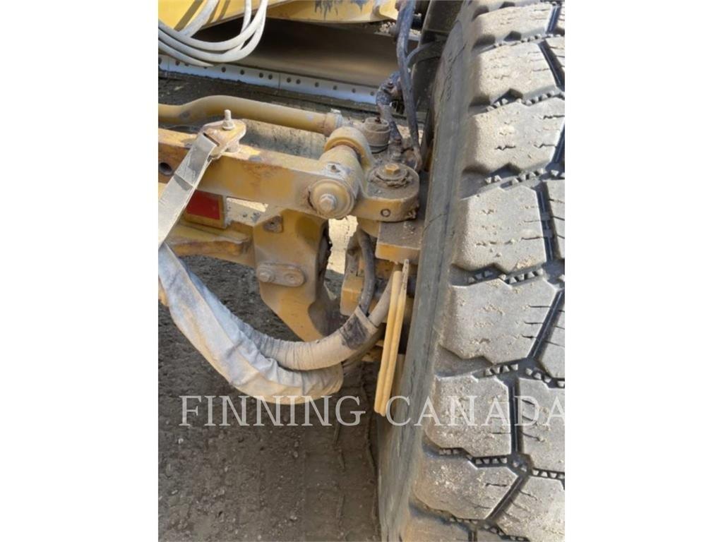 CAT 140-15 AWD モーターグレーダー